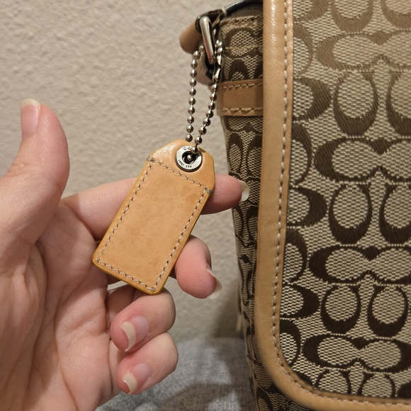 Coach Signature C Jacquard Messenger Satchel Bag F70283 - Picture 6 of 16